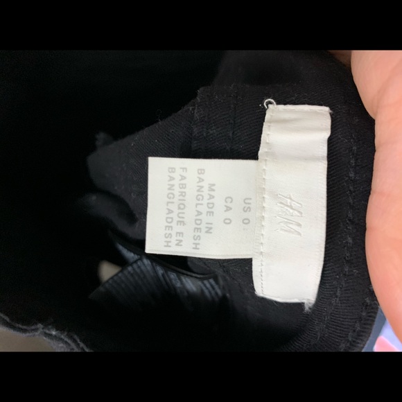 HM High Waist Shorts - Picture 2 of 2